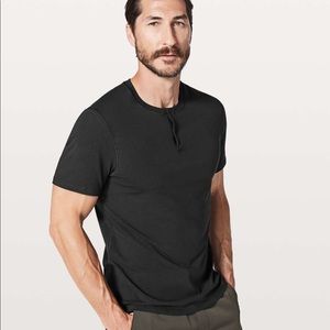 Lululemon 5 Year Basic Short Sleeve Henley